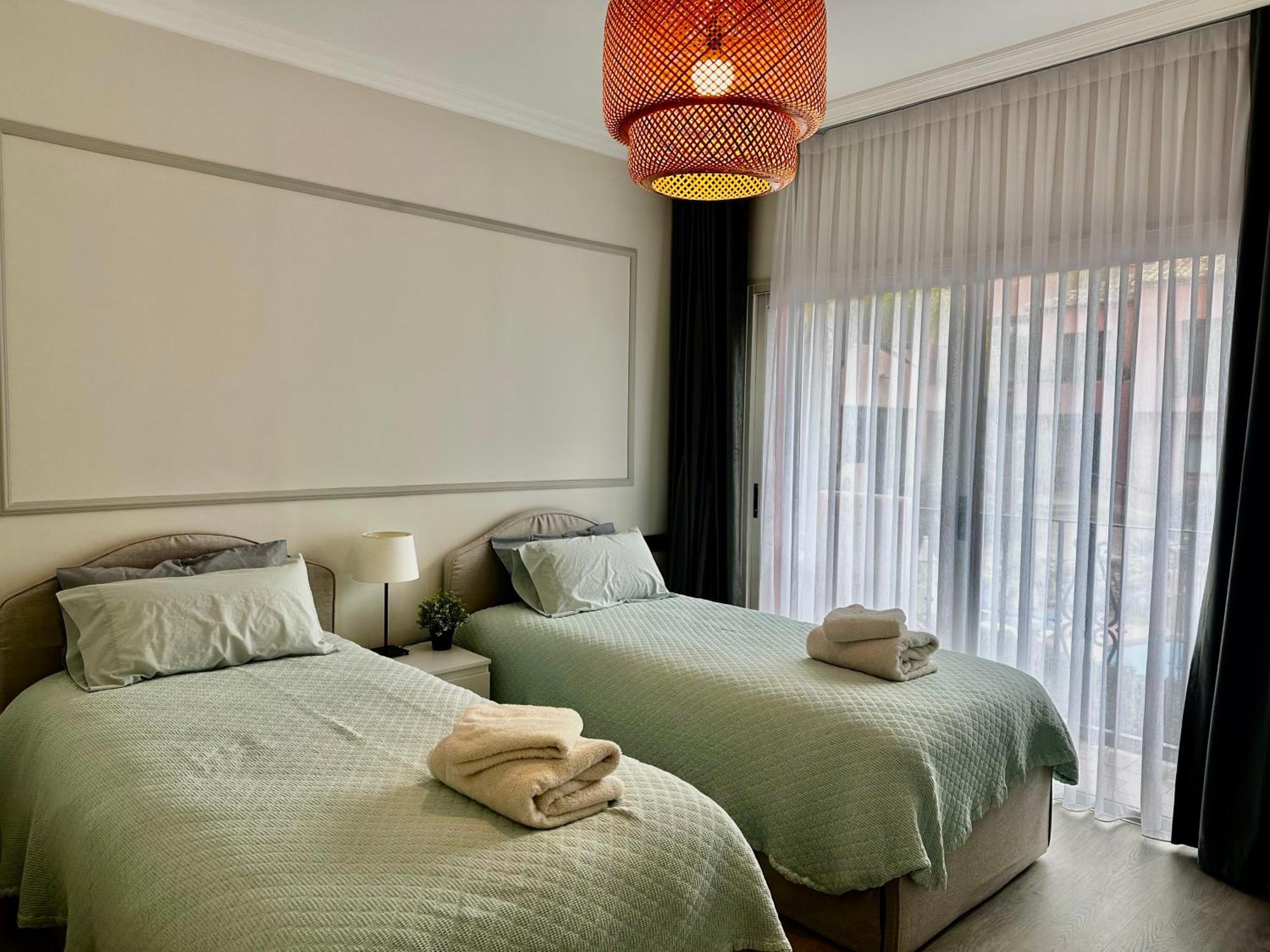 Lovely Elviria Apartment 200M From The Beach Marbella Exterior photo